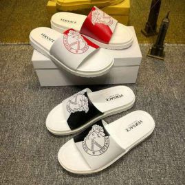Picture of Versace Slippers _SKU789803600292109